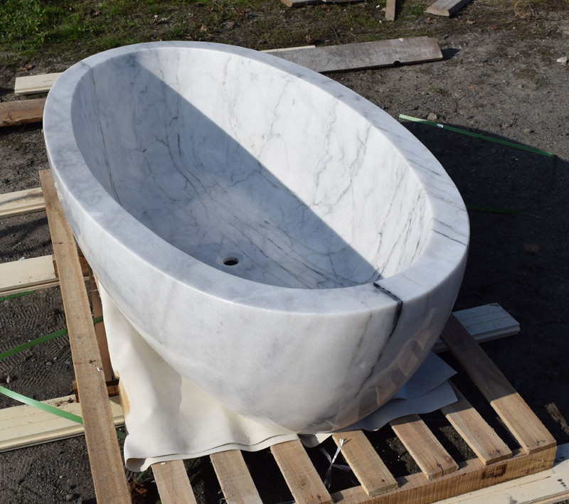 natural marble bathtub
