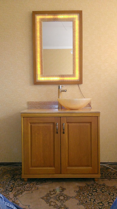 елітні тумба і дзеркало для ванної